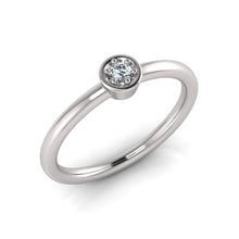 Load image into Gallery viewer, Sterling Silver Cubic Zirconia Ring 701
