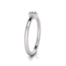 Load image into Gallery viewer, Sterling Silver Cubic Zirconia Ring 701